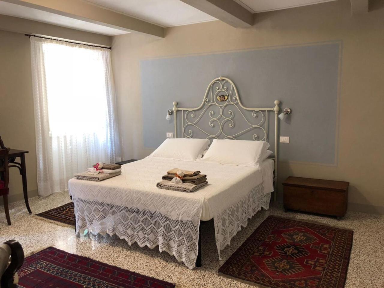 Casa Albertina ลุคคา ภายนอก รูปภาพ